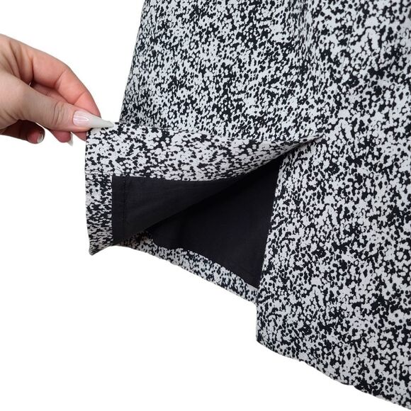 Banana Republic | Black & White Speckle Pencil Skirt | 4 - Picture 9 of 12